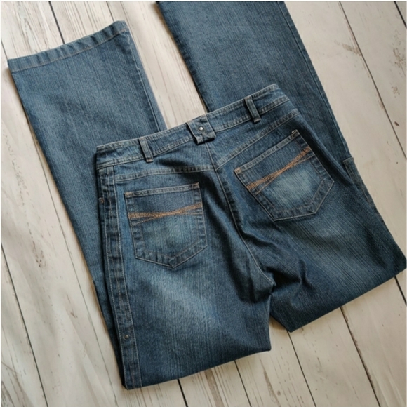 Nikita Blue Bootcut Blue Jeans - Picture 1 of 8